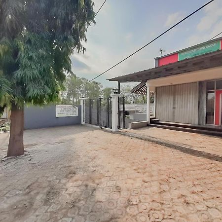 Wisma Asri Syariah Majalengka RedPartner Dawuhan Bagian luar foto